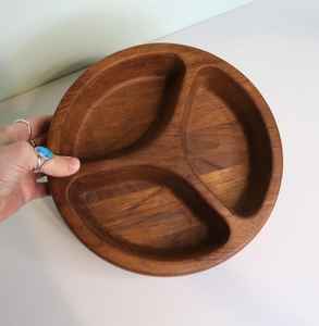 Plato de madera redondo para servir y comer, plato de madera natural hecho a mano, ideal para Decoración de mesa de cocina y vida ecológica - Product Image 1