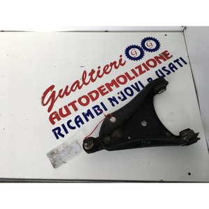 BRACCIO DI CONTROLLO ANTERIORE DESTRO RENAULT Twingo III serie 8200942396 (14>) - Product Image 1