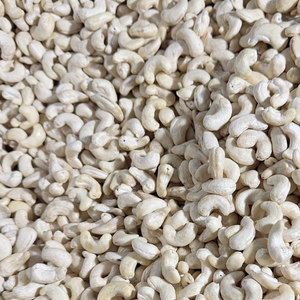 Meilleurs prix pour les noix de cajou dans le monde entier, noix de cajou W320 du Vietnam, Santigo, exportées vers l'Asie, l'UE, le Moyen-Orient - Product Image 1