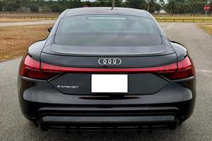 Audi e-tron GT Quattro Prestige 2022 usado en buen estado - Product Image 3