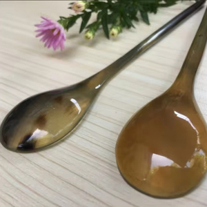 Cuchara de cuerno de búfalo de agua Natural ecológica hecha a mano, artesanía única India, cuchara decorativa para el hogar - Product Image 1