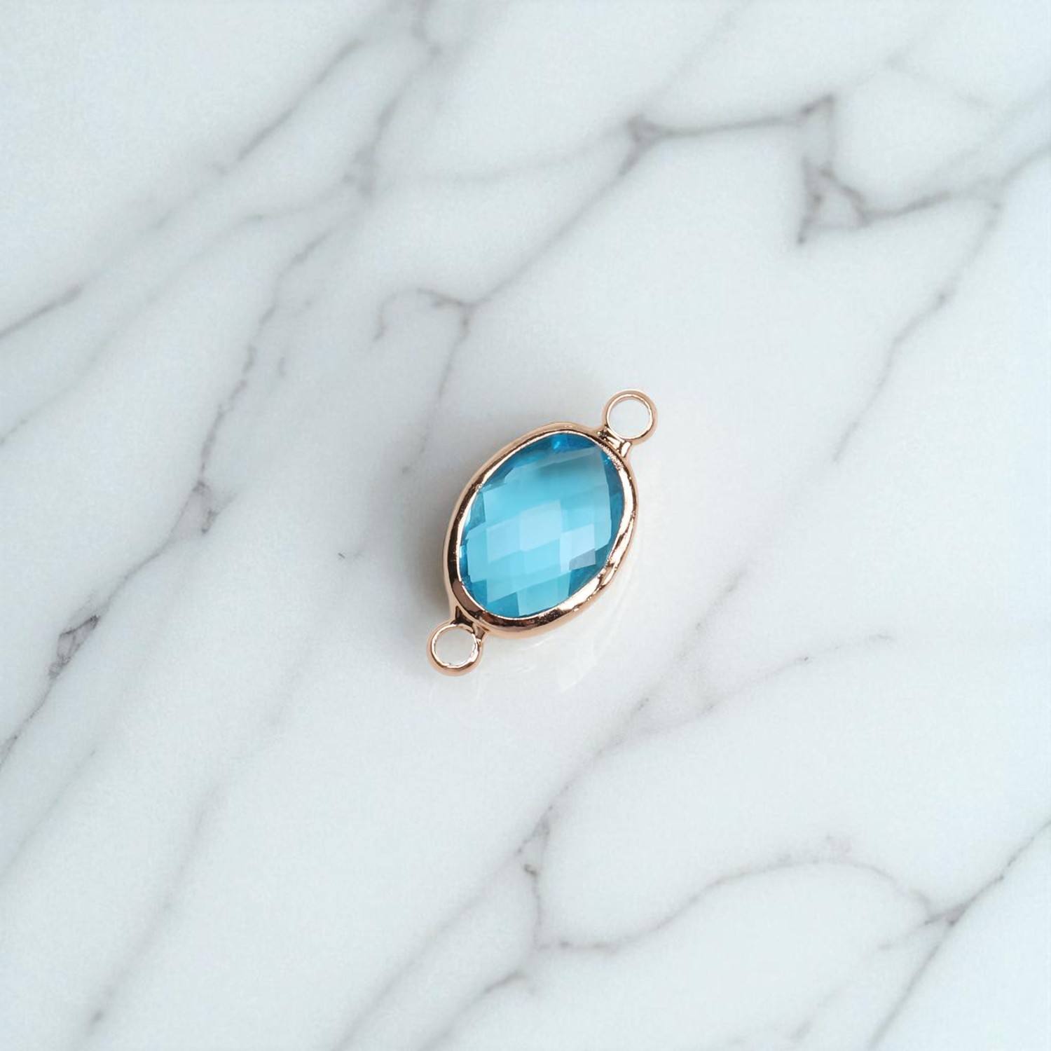 ควอตซ์บุษราคัมสีฟ้า