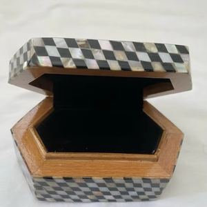 Vente en gros de boîte à bijoux en bois incrusté de nacre de qualité supérieure boîte de rangement artisanale haut de gamme pour cadeaux - Product Image 1