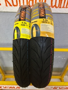 Pneu de moto KUMATIRE K204 polyvalent TT TL, adhérence routière supérieure et kilométrage pour scooters et motos manuelles - Product Image 2