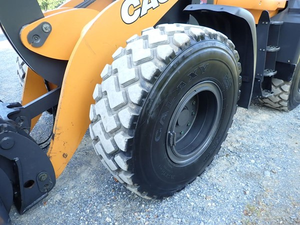 Tractor de Ruedas 621G de 150HP, Modelo 2023, con Motor y Caja de Cambios en Venta - Product Image 6