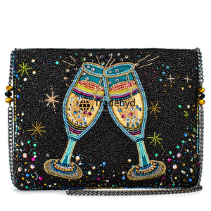 Bolso de Mano Tipo Clutch Bordado Geométrico Estilo Bohemio con Parches, Ligero para Viajes y Uso Diario por Tradebyd - Product Image 1
