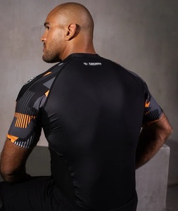 เสื้อกันผดผื่นพิมพ์ดิจิตอลสำหรับผู้ใหญ่เสื้อกีฬาพรีเมี่ยมพิมพ์ลายดิจิตอลแห้งเร็ว - Product Image 1