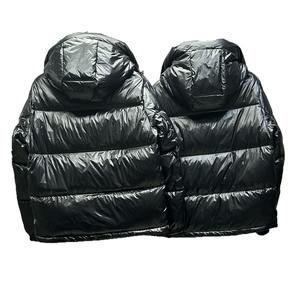 Vestes d'hiver pour hommes Vente en gros Vestes en peluche Vêtements d'extérieur à fermeture éclair Automne duvet Hiver Vestes en peluche pour hommes Haute qualité Noir OEM - Product Image 4