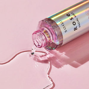 Bruma facial de rosas de la marca coreana n.° 1 SOQU, extracto de rosa hecho en Corea, cosmético K-beauty, bruma hidratante para la piel. - Product Image 2