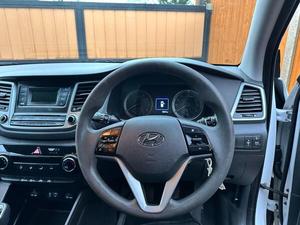 HYUNDAI TUCSON 1.6 GDI 2017 USADO, Volante a la Izquierda/Derecha - Product Image 4