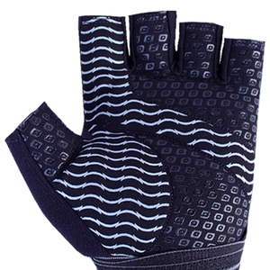 ถุงมือยกน้ำหนักสำหรับออกกำลังกาย สายรัดข้อมือแบบ unisex ครึ่งนิ้ว หนังกันน้ำ สำหรับยิม ปั่นจักรยานกลางแจ้ง ป้องกันฝ่ามือเต็มรูปแบบ - Product Image 6