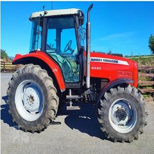 Achetez des tracteurs Massey Ferguson pour l'agriculture, qualité supérieure, livraison rapide pour une gestion efficace des terres aujourd'hui - Product Image 2