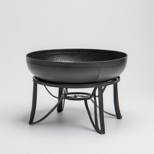 Brasero Moderno de Metal con Acabado en Polvo para Uso en Exteriores, Quema de Leña, Construcción Resistente y Salida de Calor Confiable - Product Image 4