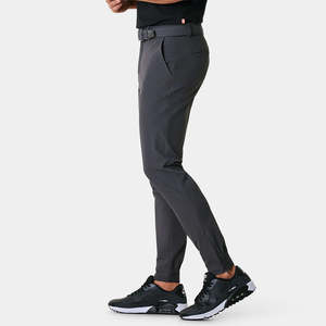Vente en gros de vêtements de sport athlétique gris foncé pour hommes, pantalon de golf jogging décontracté à revers élastiques et stretch dans les 4 sens - Product Image 3