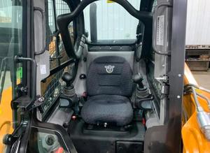 Envío Gratuito, Remolque TV380, 20.8 Horas, Rieles, 2 Velocidades, Controles Electrónicos, Cabina con HVAC, Acoplador Hidráulico de Alta Resistencia, Radio, Calentador de Bloque - Product Image 6