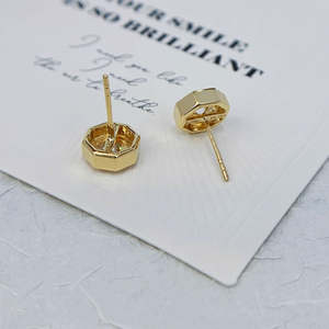 Boucles d'oreilles clous hexagonales en diamant de laboratoire 1,00 carat (couleurs D-E-F) clarté VVS-VS, sertissage clos éblouissant, certifiées IGI, pour femme, usage quotidien - Product Image 6