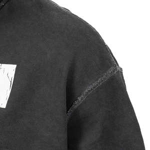 Sudadera con Capucha Negra Neutral Estilo Urbano, Costura Cruzada, Estampado Agrietado, Bordado 3D, Pintura a Base de Agua, Estilo Vintage - Product Image 4