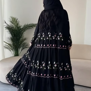 Abaya de Diseño para Mujer, Elegante y Larga, con Bordado Elegante y Detalles Sofisticados, Nuevo Diseño de Abaya para Eid 2026 - Product Image 1