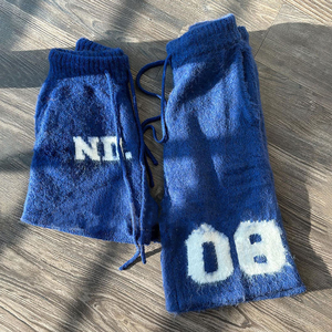 กางเกงขาสั้นผ้าขนปุยนุ่มใส่สบายสำหรับผู้ชายกางเกงขาสั้นผ้าโพลีเอสเตอร์สีพื้นโอเวอร์ไซส์แห้งเร็วเป็นมิตรกับสิ่งแวดล้อม - Product Image 1