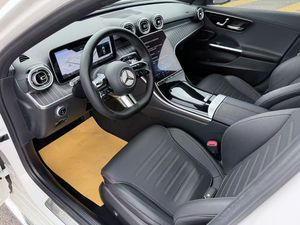 Mercedes-Benz C260L Usado, Marca Alemana, Fabricado en China, 1.5T Híbrido, Autos de Lujo Accesibles, Garantí<span class=keywords><strong>a</strong></span> Comercial, Proveedores Verificados - Product Image 4
