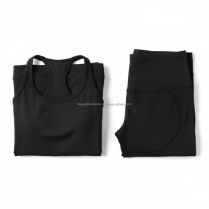Ensemble de sport côtelé sans couture 5 pièces pour femme, personnalisé OEM, avec haut asymétrique, taille haute et résistant aux squats, idéal pour le yoga et l'entraînement. - Product Image 4