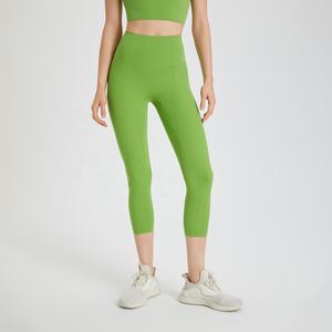 Leggings de Yoga Capri 3/4 de Nuevo Diseño para Mujer, Leggings Deportivos Ajustados con Efecto Levanta Glúteos, Pantalones de Yoga Capri Suaves como la Mantequilla - Product Image 3
