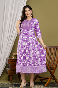 Vestido largo de calidad superior, bordado de secuencia, trabajo lateral, telar manual Dori, fabricante indio - Product Image 4