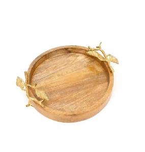 Bandejas de madera grabadas a mano quemadas personalizadas de calidad experta Bandeja de servicio de madera de mango natural Decoración de servicio multiusos a bajo precio - Product Image 2