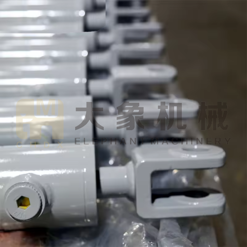 Ab55fd1846a6d4670bc66e1f675c71a3aF