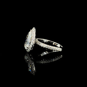 Anillo de Diamante Cultivado en Laboratorio con Certificado IGI, Corte Pera de 3.00CT, Oro Blanco de 18KT, Color E, Lujoso para Mujer - Product Image 5