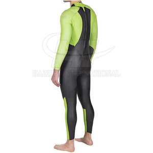 Maillot de bain élégant pour homme avec tissu léger et design moderne, idéal pour la piscine, la plage et les activités aquatiques - Product Image 5