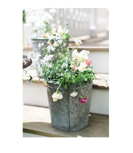 แจกันดอกไม้ทำจากเหล็กหรูหราตกแต่งสไตล์โบราณสำหรับชิ้นงานหรูหราและคลาสสิก - Product Image 3