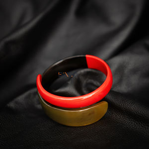 กำไลข้อมือเขาควายแบบบิดเกลียวเคลือบสีแดงพรีเมี่ยมกำไลข้อมือแฟชั่นทำมือจากเวียดนาม - Product Image 2