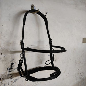 Équipement de course de cheval de bride de PVC durable coloré, bride de luxe de cheval de style occidental de produits de cheval avec le peu en métal - Product Image 4