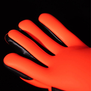 Gants de gardien de but de football en cuir rouge et noir, paume en latex, adhérence optimale, doigts complets, bracelet réglable pour les matchs et l'entraînement en extérieur - Product Image 6