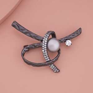 เข็มกลัดปาร์ตี้ไข่มุกสุดชิคพร้อมคริสตัล rhinestones และดีไซน์ดอกไม้ - Product Image 4