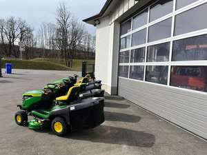 2025 para John para Deere X117R Tractor de césped de calidad superior Entrega rápida con bomba de componentes esenciales y caja de cambios especial - Product Image 4