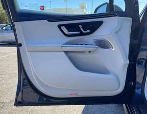 OFFRE 2025 – Berline électrique de luxe EQE 500 performante avec double moteur, transmission intégrale, batterie longue autonomie et intérieur haut de gamme pour un confort optimal - Product Image 2