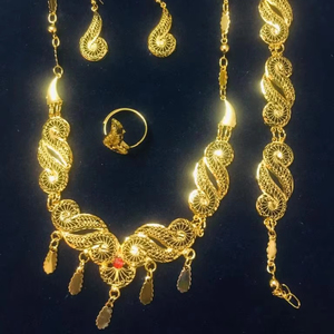 2024 Colección Vintage italiana Conjunto de joyas de cobre chapado en oro de 24 quilates Joyería de moda de lujo del fabricante de la India - Product Image 1