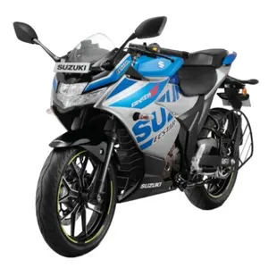 印度摩托车Gixxer SF250彩色变体骑行版