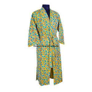 Pijamas Kantha elegantes hechos a mano para mujer, ropa de dormir con diseño floral transpirable único, patrón sólido hasta la rodilla para invierno - Product Image 6