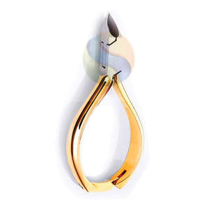 Pince à cuticules professionnelle en acier inoxydable allemand avec lames à joint en boîte tranchantes, pince à ongles et à cuticules robuste, fabrication - Product Image 1