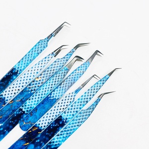 Pince à cils à volume de 45 degrés avec pointe en fibre pour une meilleure adhérence aux cils, pince à cils professionnelle pour extensions de cils, testée à la main - Product Image 5