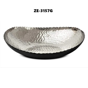 Bol en métal martelé de designer, élégant centre de table, récemment populaire dans le monde entier, bol en métal antique pour l'exportation, plaqué de manière sûre - Product Image 3