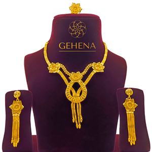 ENSEMBLE COLLIER court plaqué OR 24K avec boucles d'oreilles et bague de doigt, COLLIER PLAQUE ou BIJOUX de STYLE africain, dernière collection - Product Image 1