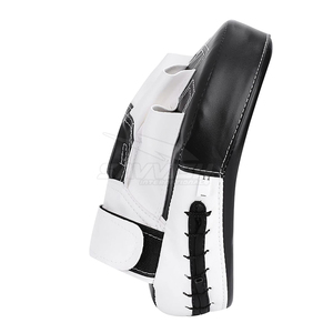 Coussin de frappe de qualité supérieure en cuir, fabriqué avec les meilleurs matériaux, design moderne, coussin de frappe en vente en ligne - Product Image 3