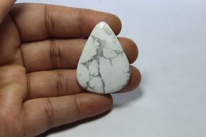 Cabochon de howlite véritable de qualité supérieure finition étonnante pierre précieuse de howlite belles pierres de bijoux aux prix de gros OEM - Product Image 2