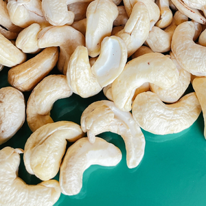 เม็ดมะม่วงหิมพานต์ W180จากผู้ผลิตซานติโก - Product Image 1