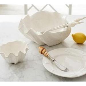 Bol de service décoratif en résine avec finition naturelle parfait pour les salades, les collations et les plats principaux lors de rassemblements ou d'événements - Product Image 3