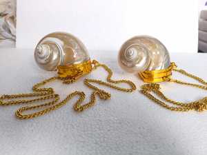 Embragues de concha de mar natural hechos a medida hechos a mano para el encanto costero para bodas en la playa o estilo de inspiración tropical - Product Image 4